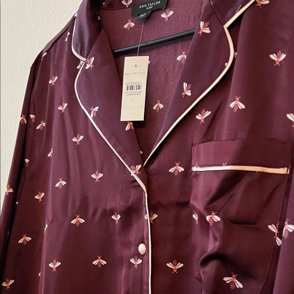 Ann Taylor Plum Pajama Set with White Accents - Picture 5 of 9